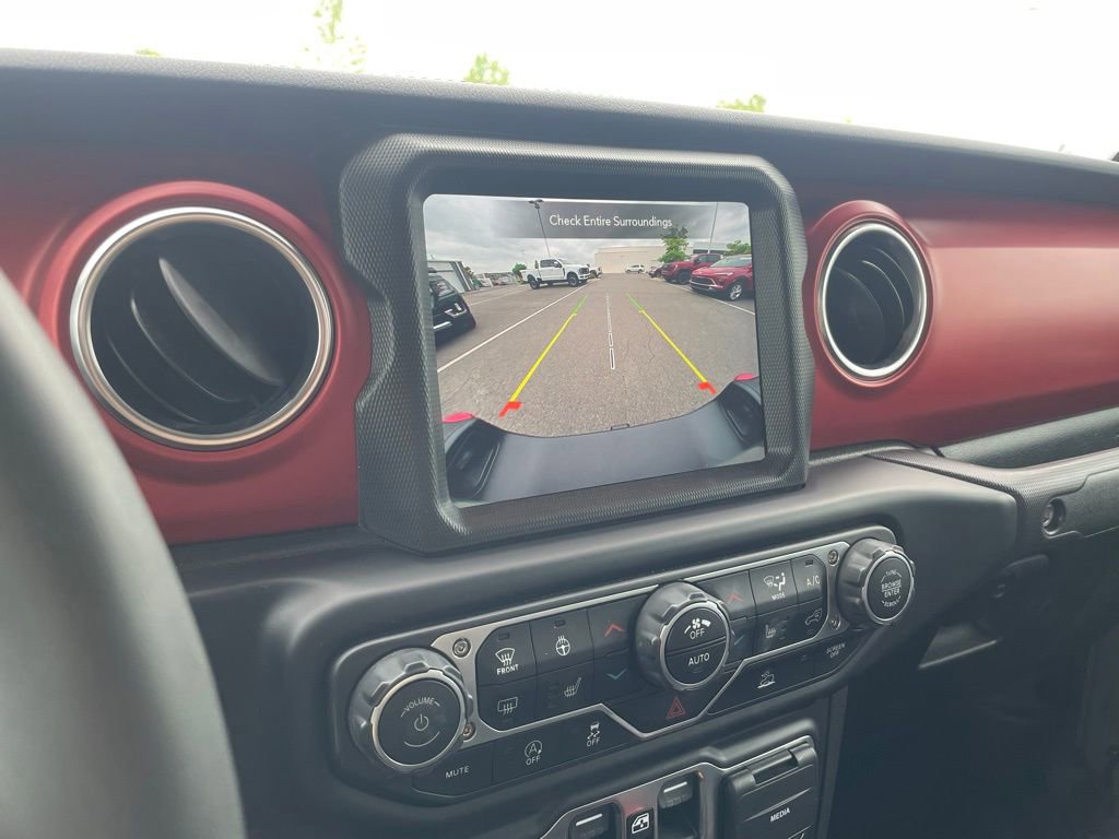 Used 2023 Jeep Gladiator Rubicon w/ LED Lighting Group image 17