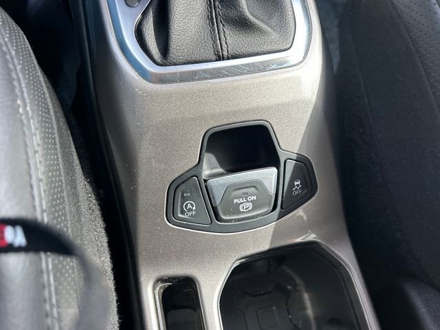 Used 2022 Jeep Renegade Limited image 19