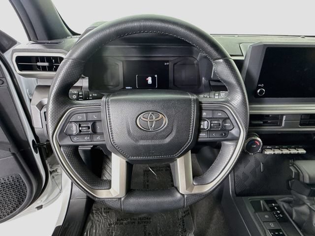 Certified 2026 Toyota 4Runner SR5 AWD/4WD image 13