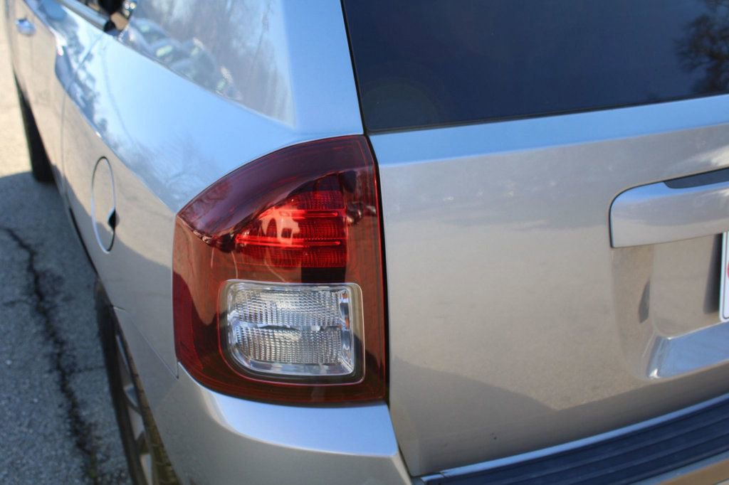 Used 2016 Jeep Compass 75th Anniversary w/ Power Value Group image 17