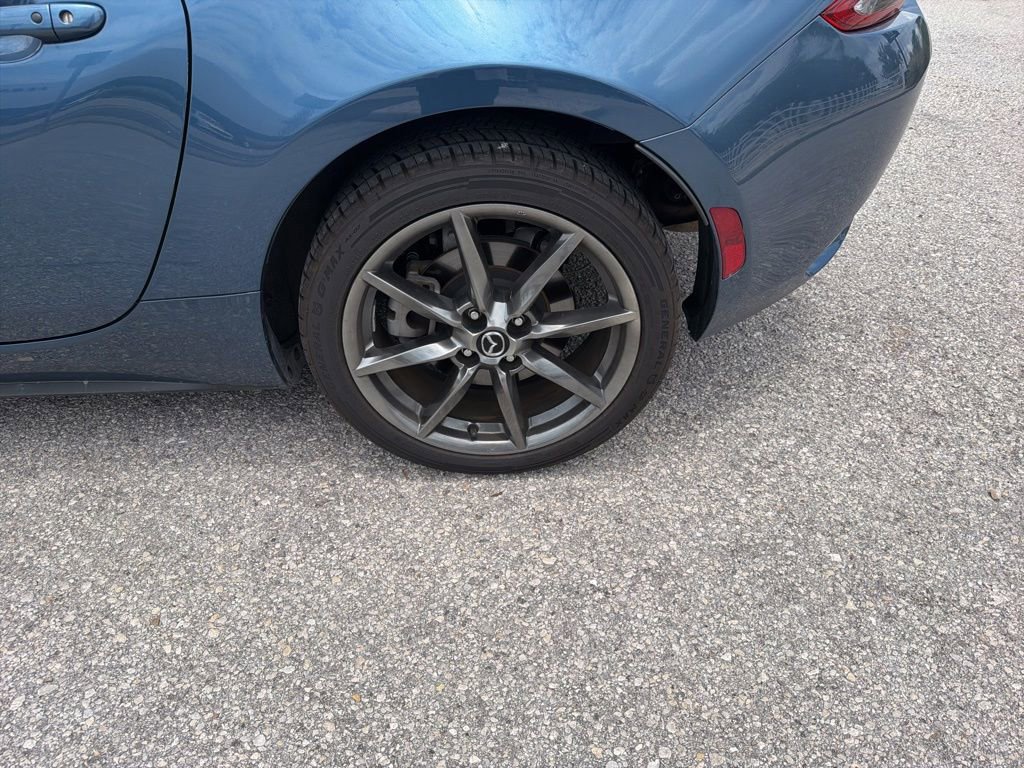 Used 2020 MAZDA MX-5 Miata Grand Touring RWD image 9