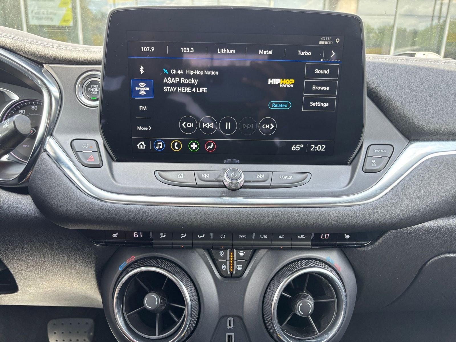 Used 2024 Chevrolet Blazer LT image 20