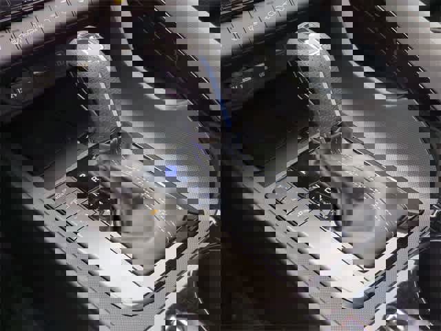 Certified 2025 Hyundai Elantra N image 32