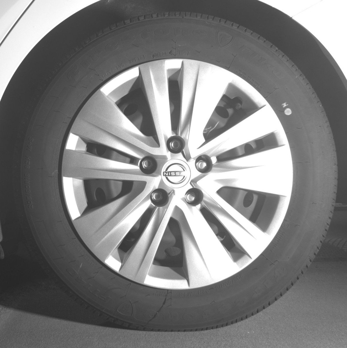 Used 2025 Nissan Sentra S image 14