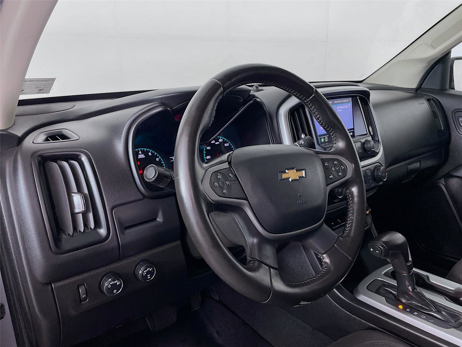 Used 2021 Chevrolet Colorado LT w/ Safety Package image 12