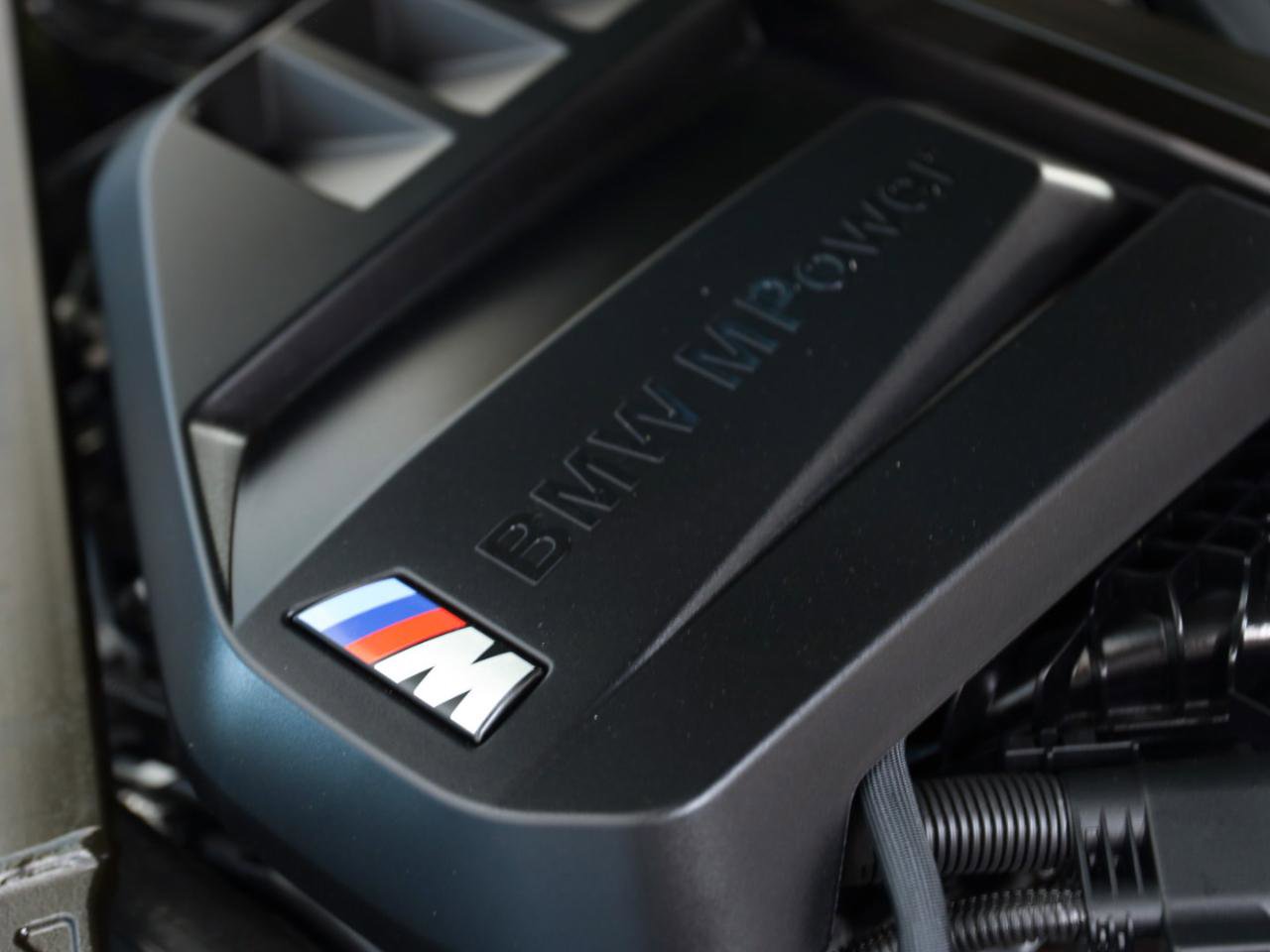 Used 2025 BMW M3 RWD image 45