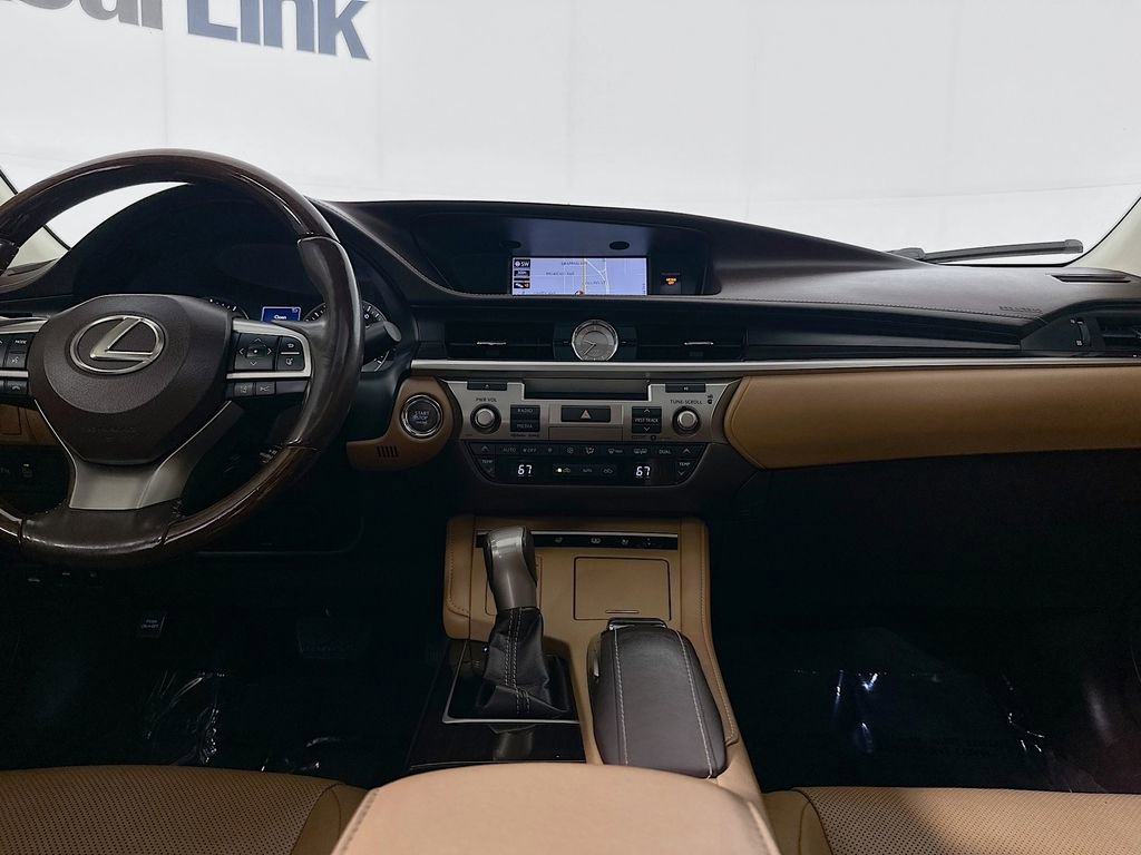Used 2018 Lexus ES 350 w/ Luxury Package w/Wood Trim FWD image 29