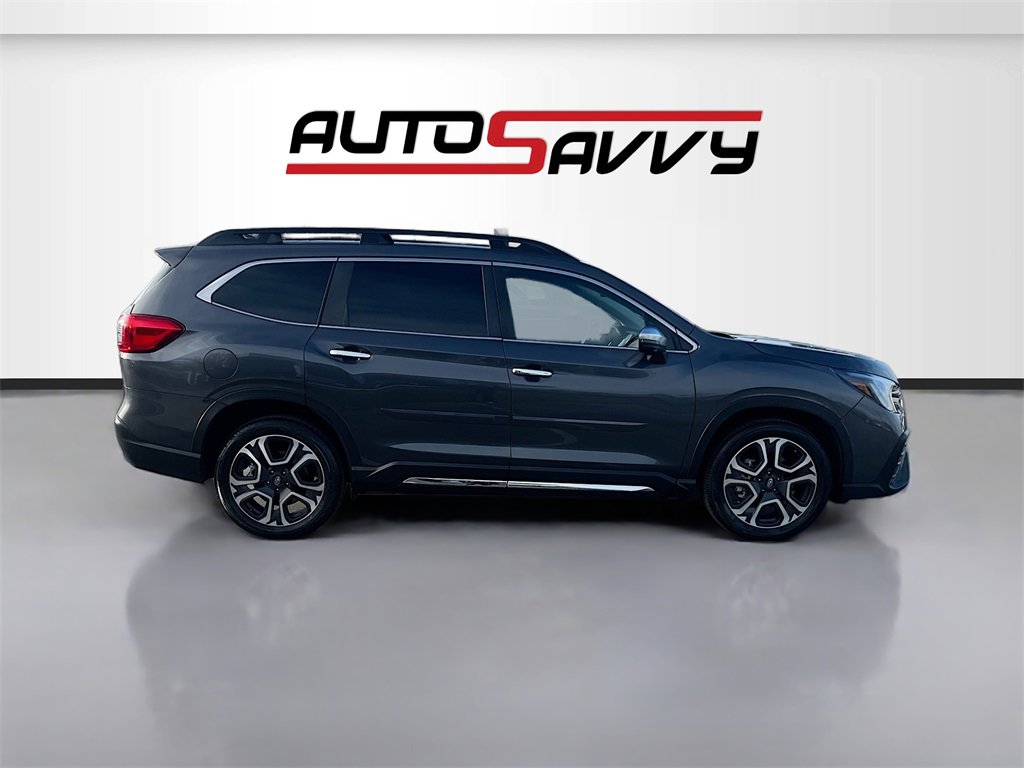 Used 2023 Subaru Ascent Touring image 8