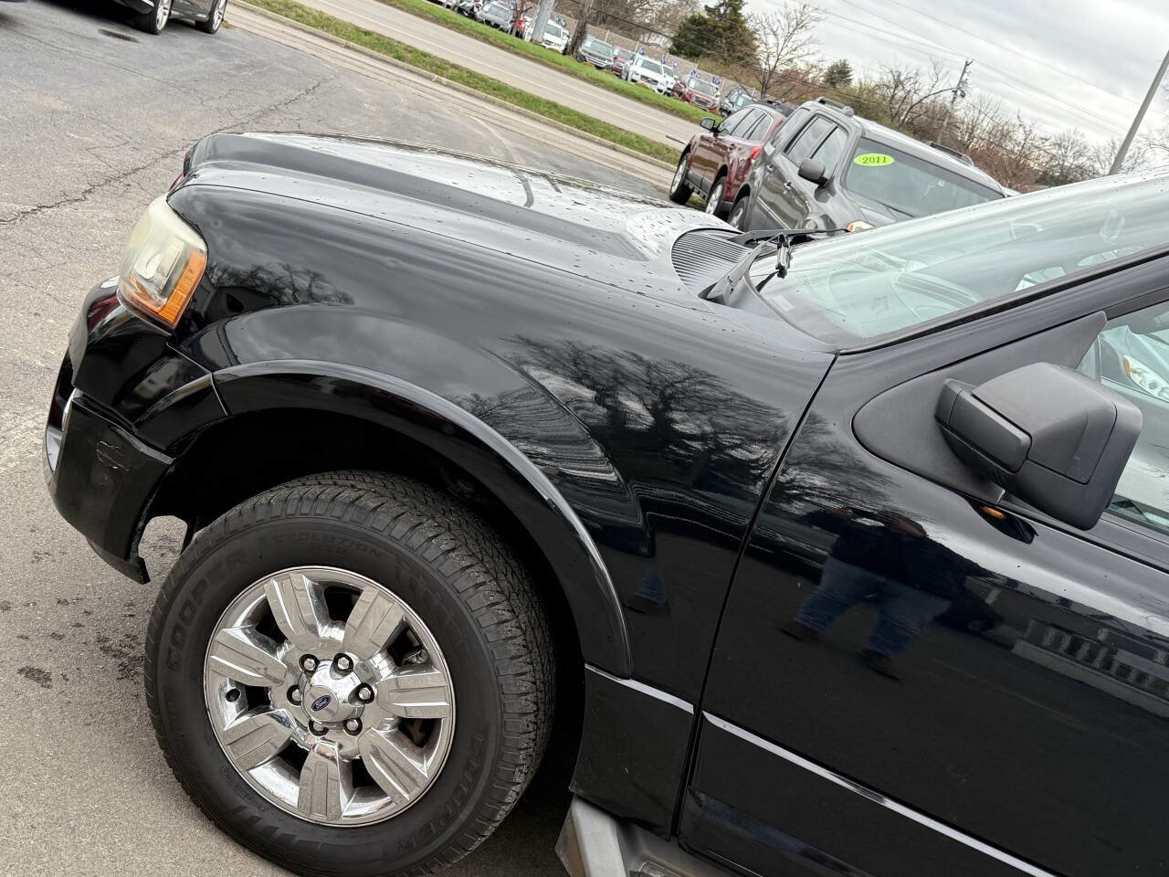 Used 2016 Ford Expedition EL XLT image 3