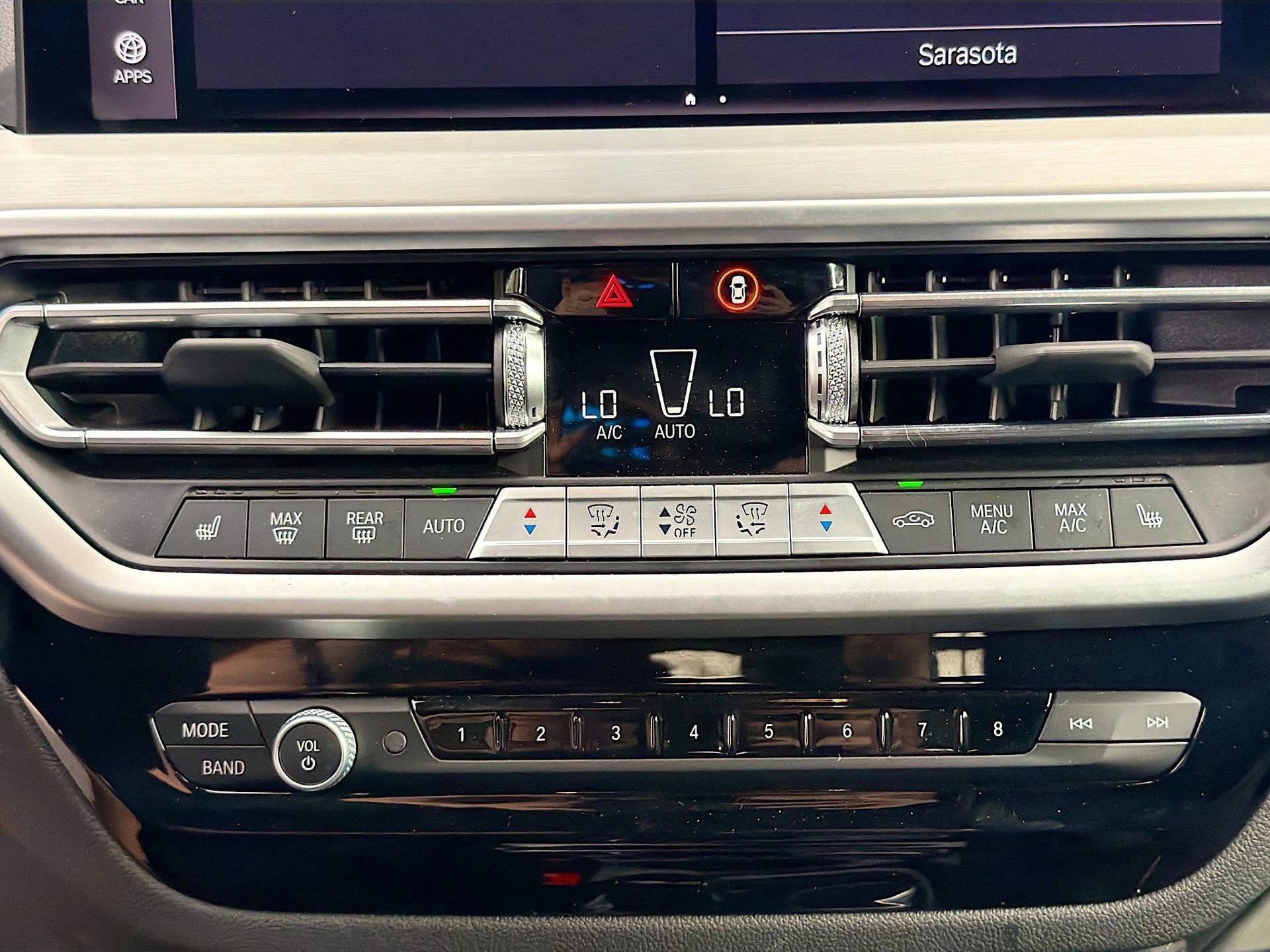 Certified 2025 BMW X4 xDrive30i w/ Premium Package image 35