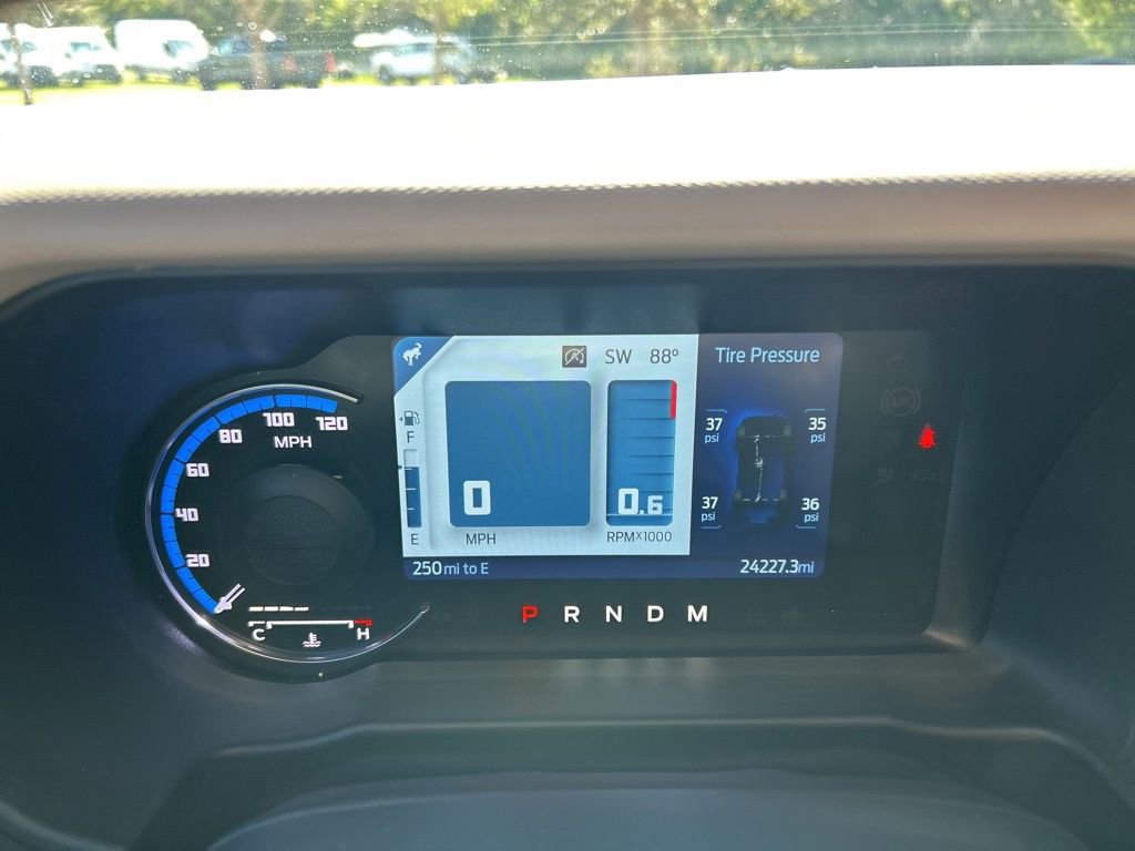 Used 2023 Ford Bronco Wildtrak image 22