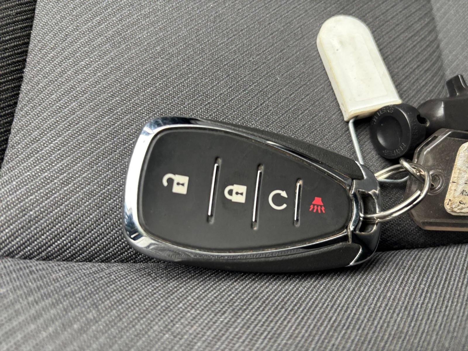Used 2025 Chevrolet Blazer LT FWD image 21