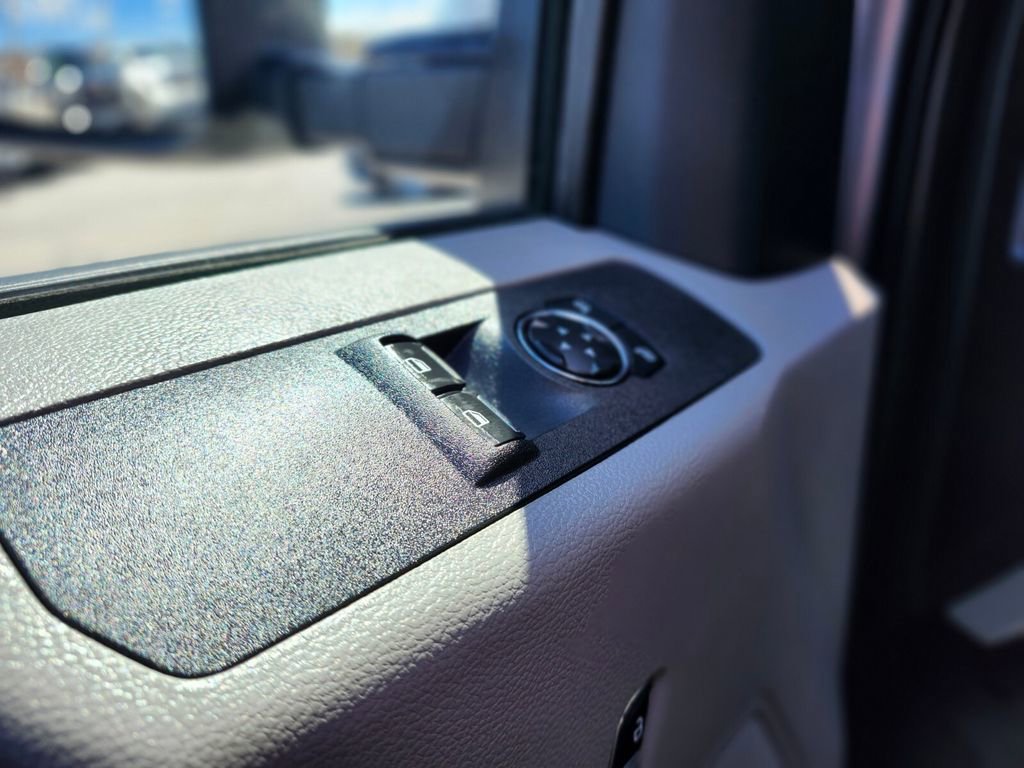 Used 2021 Ford F250 XL w/ STX Appearance Package AWD/4WD image 10