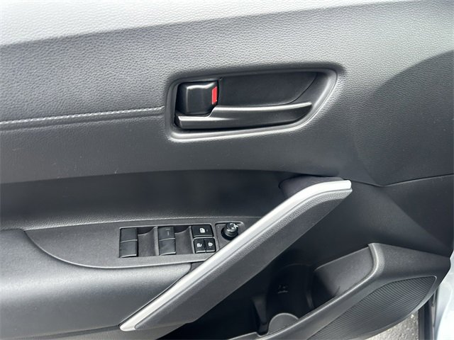 Used 2024 Toyota Corolla Cross LE image 12