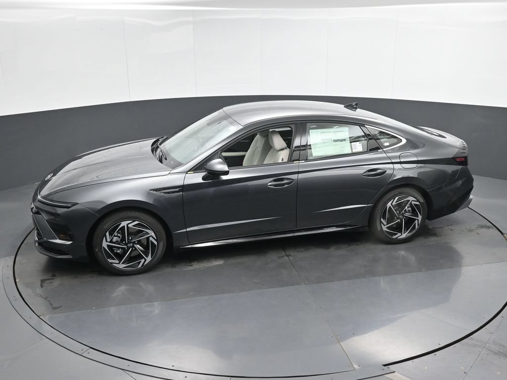 New 2026 Hyundai Sonata SEL FWD image 42