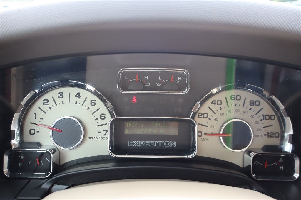 Used 2009 Ford Expedition EL 4WD image 24