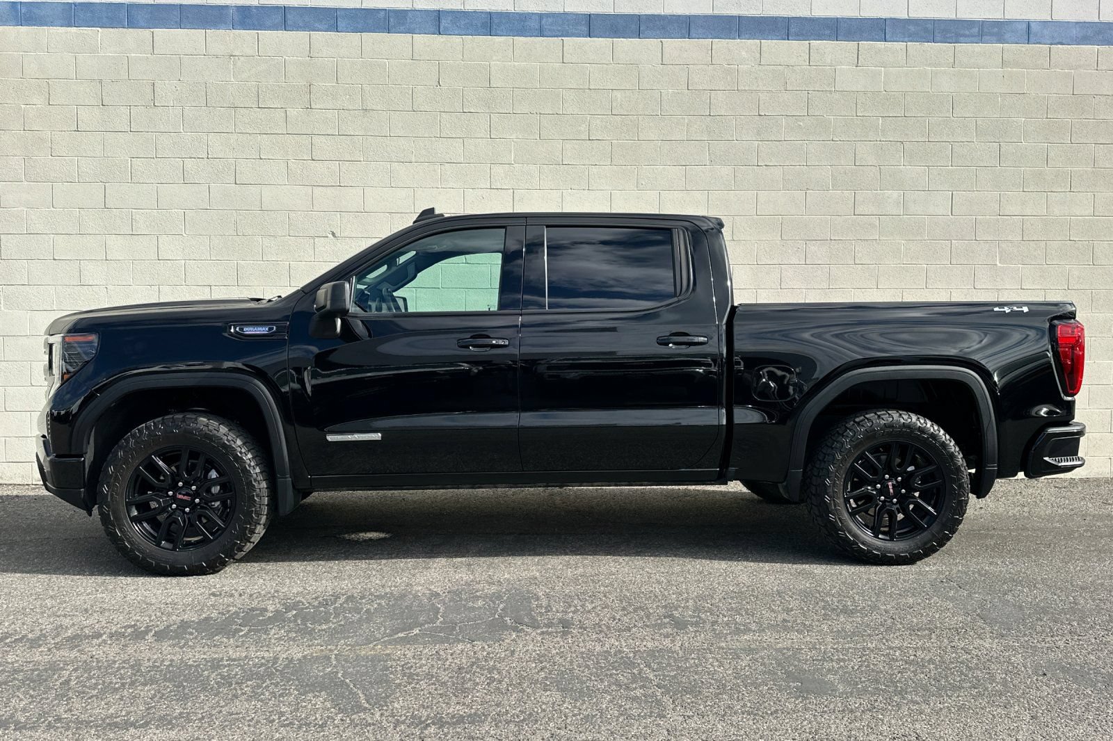 Certified 2024 GMC Sierra 1500 Elevation AWD/4WD image 7