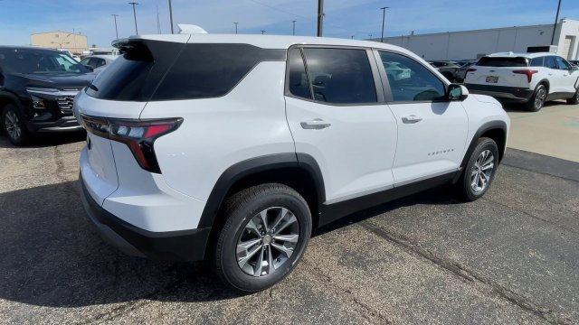 New 2027 Chevrolet Equinox LT w/ Convenience Package II FWD image 2