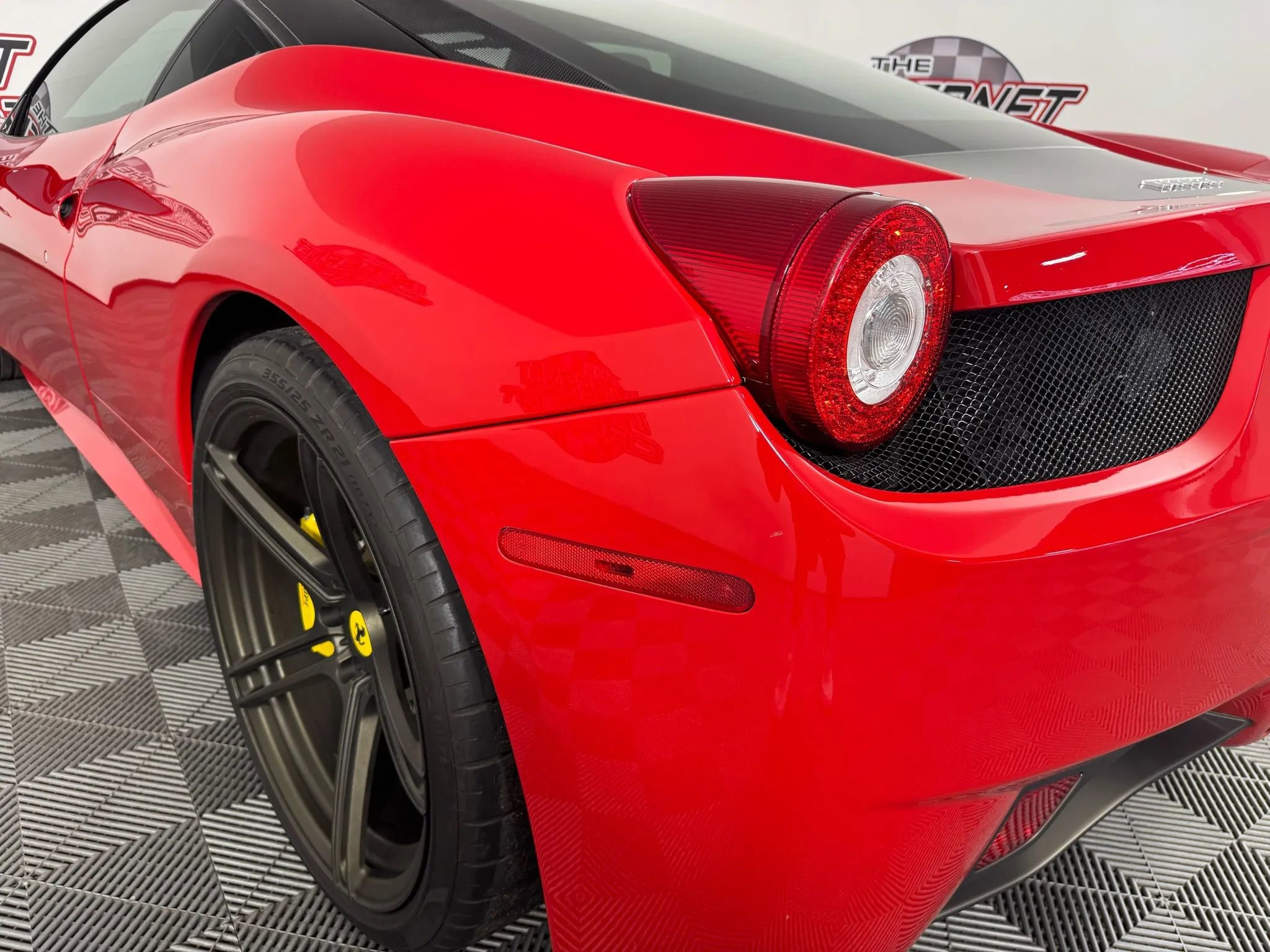 Used 2013 Ferrari 458 Italia Coupe image 28