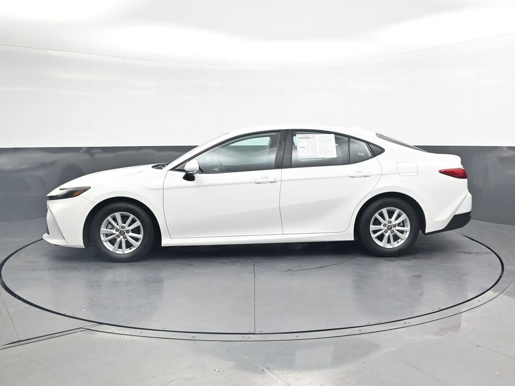 Used 2026 Toyota Camry LE FWD image 11