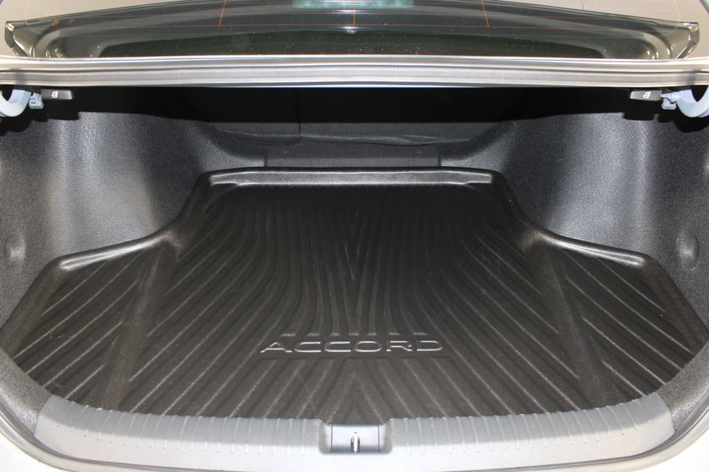 Used 2023 Honda Accord Sport image 18