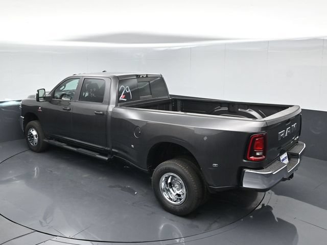 New 2026 RAM 3500 Tradesman AWD/4WD image 40