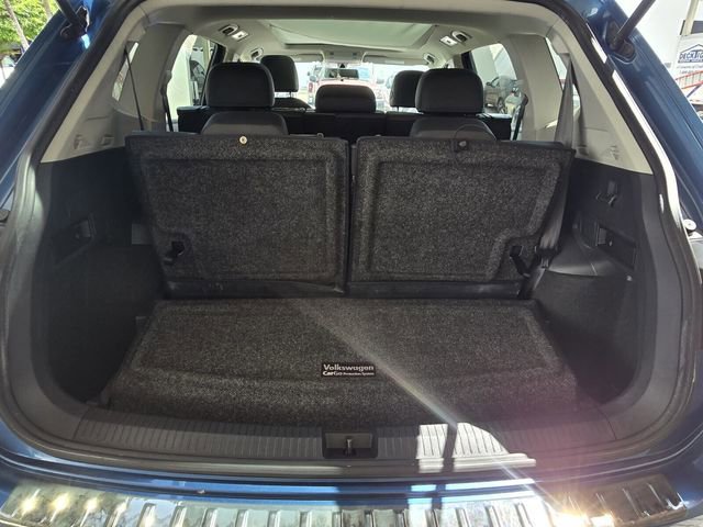 Used 2019 Volkswagen Tiguan SE w/ Panoramic Sunroof Package FWD image 11