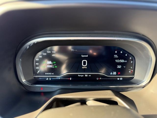 Used 2023 GMC Yukon XL SLE image 16