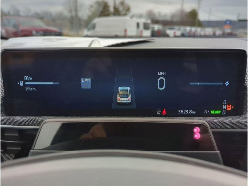 Used 2025 Ford Mustang Mach-E Premium image 16
