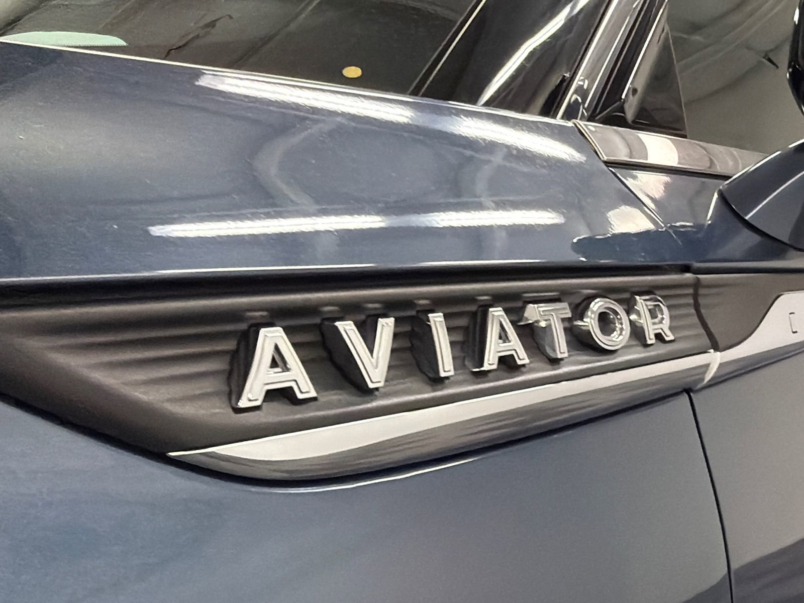 Used 2020 Lincoln Aviator Reserve AWD/4WD image 16