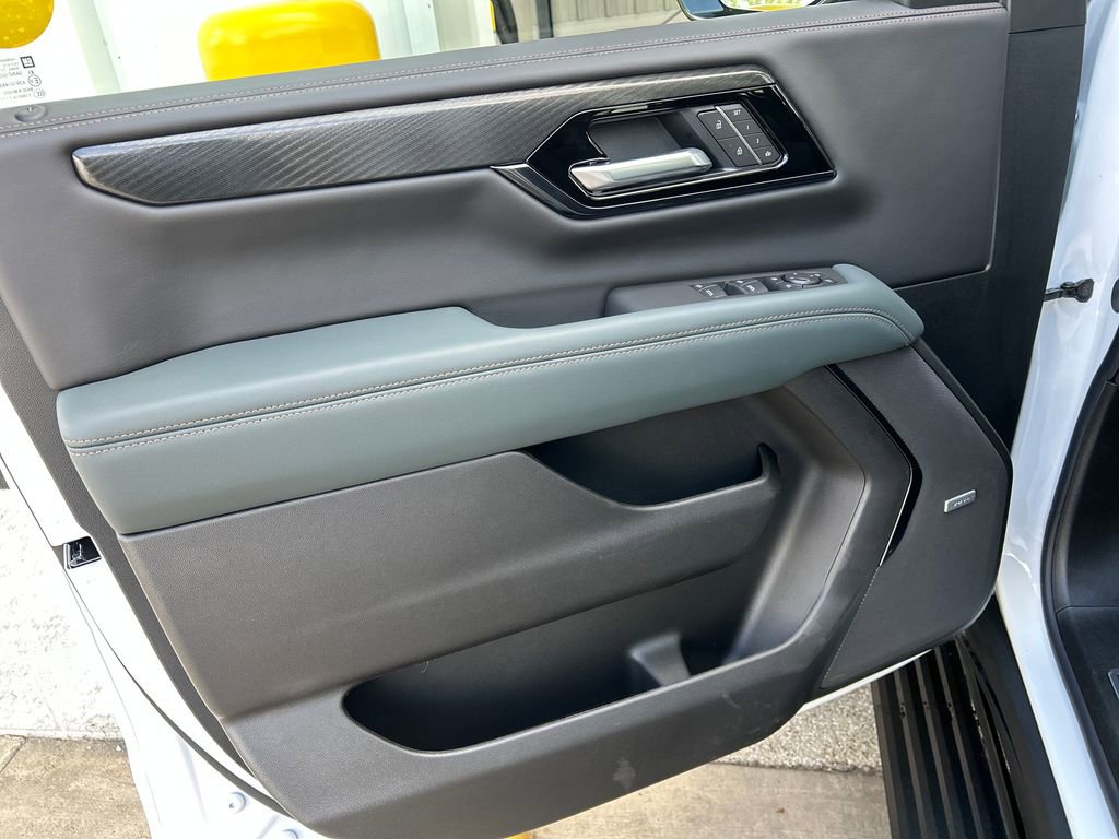 New 2026 GMC Yukon XL AT4 image 11