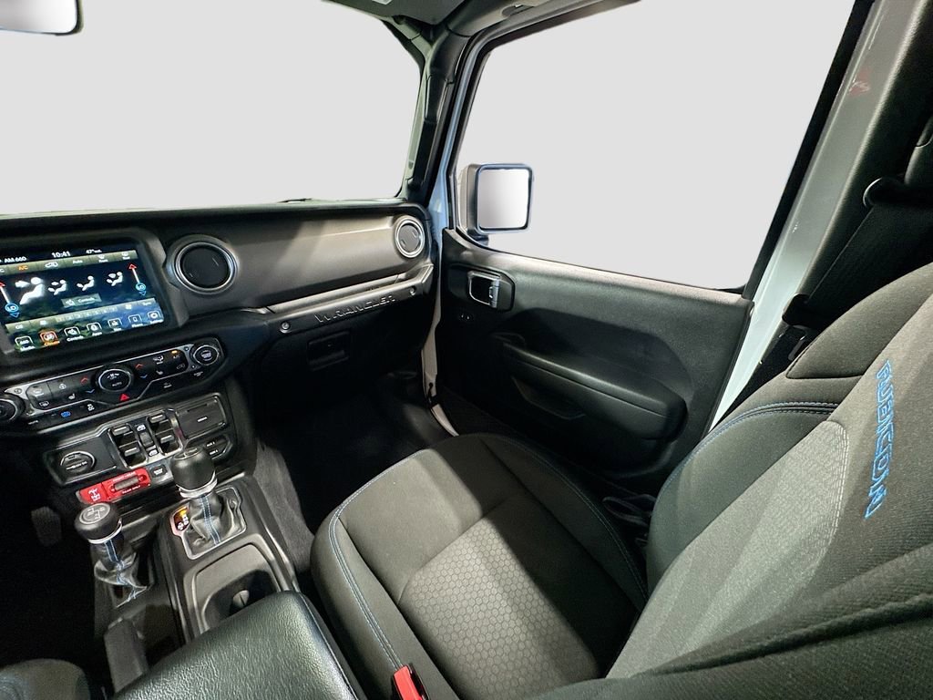 Used 2023 Jeep Wrangler Unlimited Rubicon 4xe w/ Cold Weather Group AWD/4WD image 16