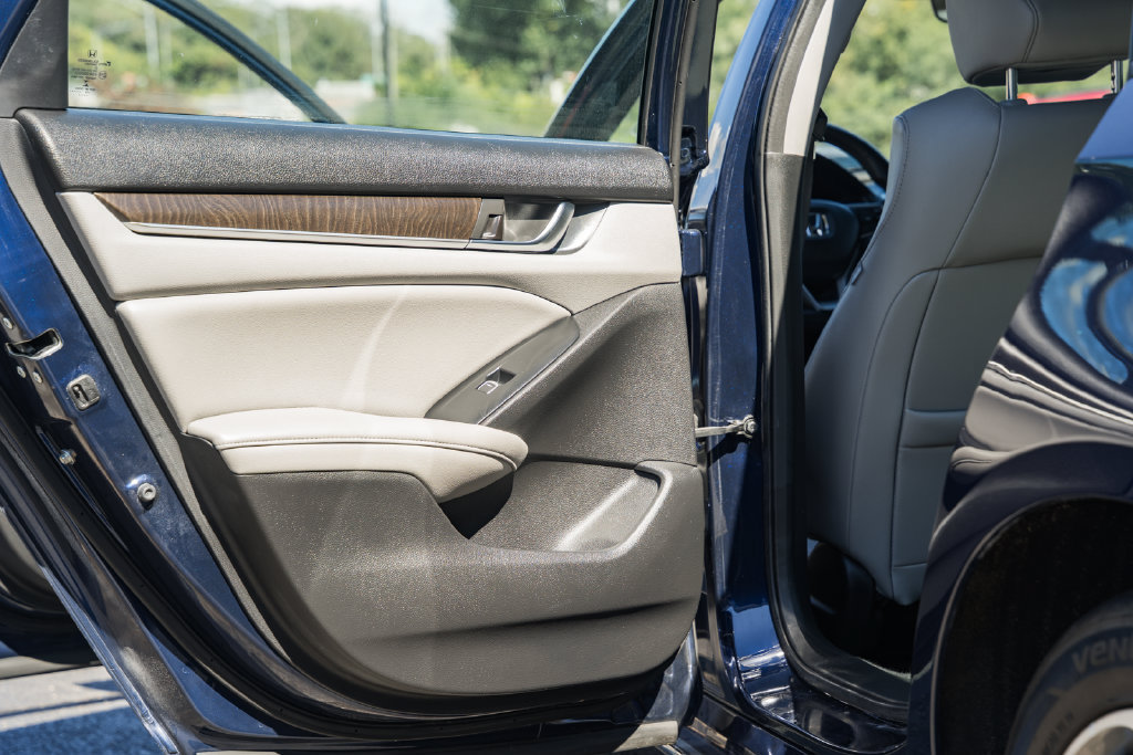 Used 2019 Honda Accord EX-L image 31
