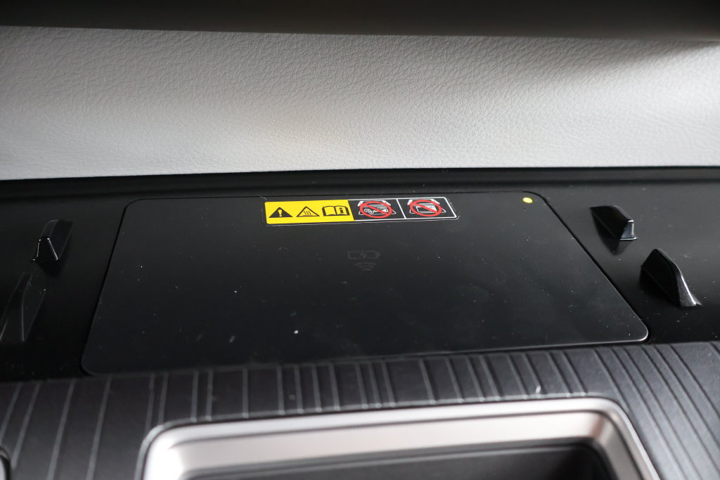 New 2026 Toyota Sienna XLE AWD/4WD image 6