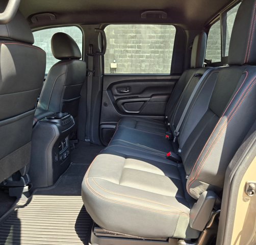 Used 2023 Nissan Titan PRO-4X w/ Pro-4x Convenience Package AWD/4WD image 18