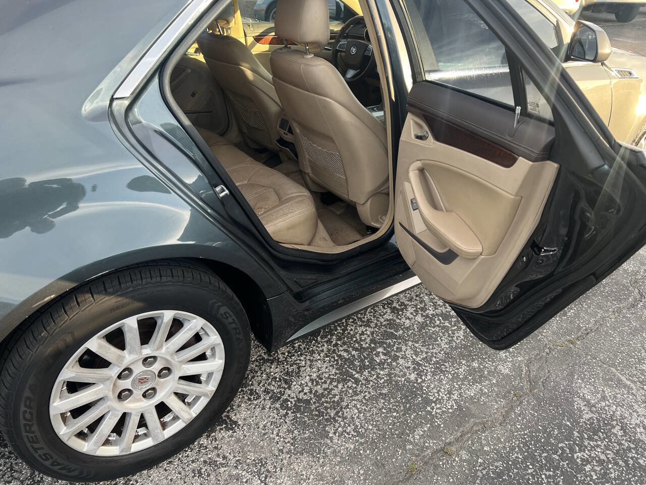 Used 2012 Cadillac CTS Luxury image 10