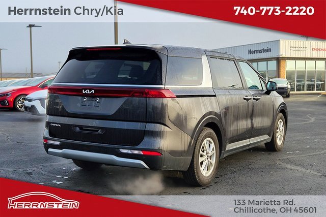 Used 2024 Kia Carnival LX image 32