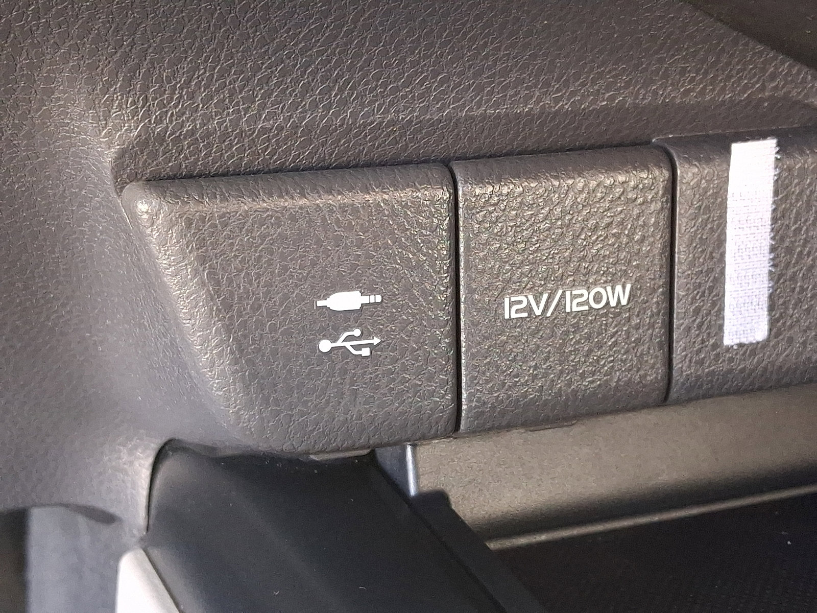 Used 2018 Toyota Camry SE image 22