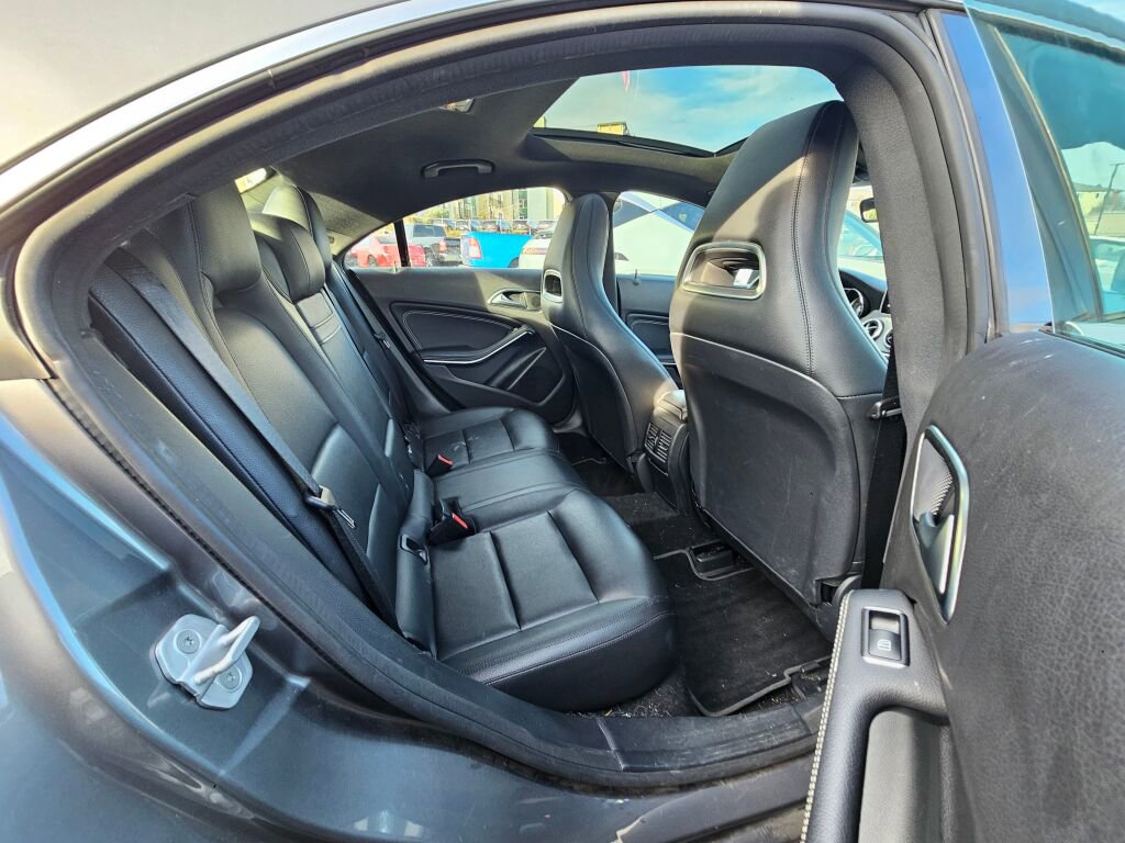 Used 2015 Mercedes-Benz CLA 250 image 10