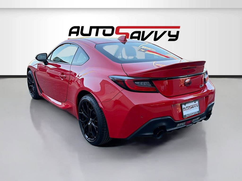 Used 2025 Toyota GR86 Premium RWD image 5