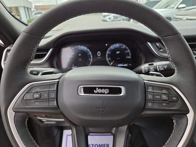 Used 2024 Jeep Grand Cherokee L Laredo w/ Luxury Tech Group I RWD image 24