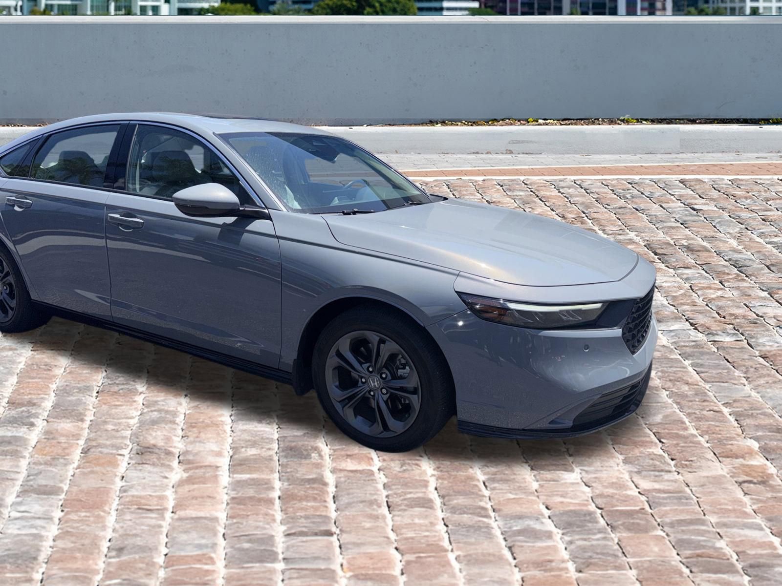 Certified 2025 Honda Accord EX-L image 3