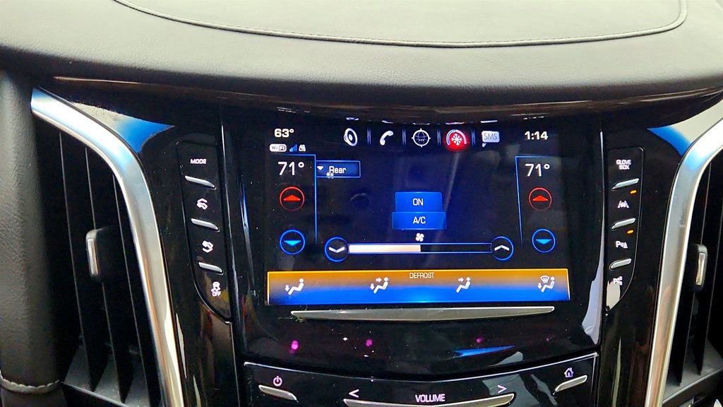 Used 2019 Cadillac Escalade Premium Luxury AWD/4WD image 20