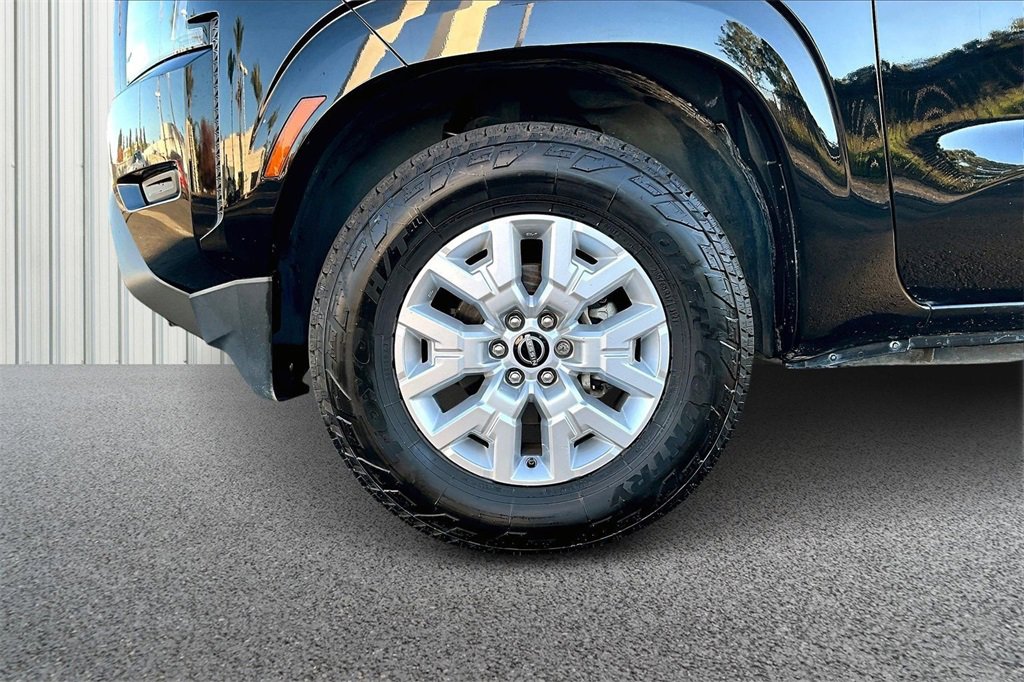 Used 2022 Nissan Frontier SV image 31