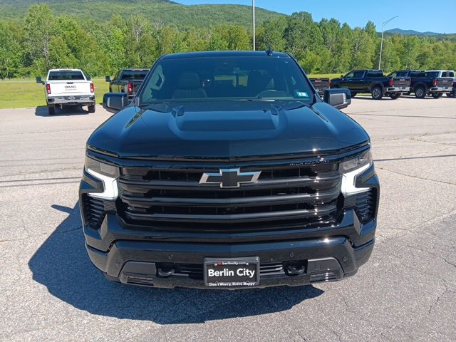 Used 2025 Chevrolet Silverado 1500 High Country w/ Midnight Edition image 2
