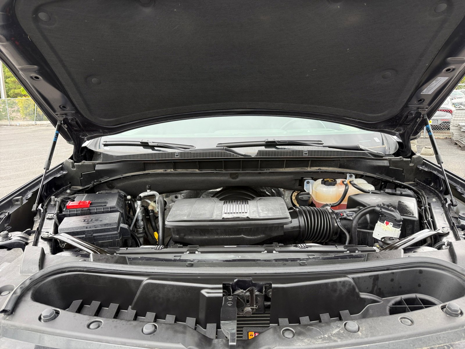 Used 2025 Chevrolet Tahoe Z71 image 20