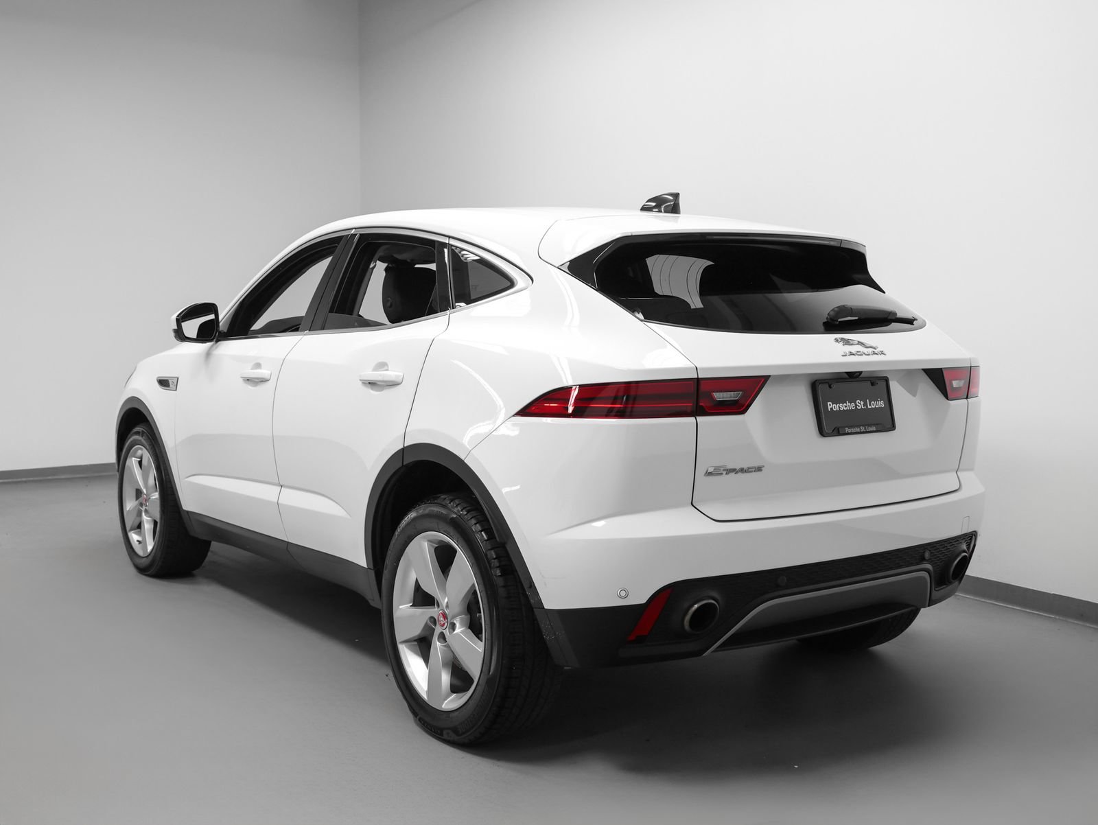 Used 2021 Jaguar E-PACE SE AWD/4WD image 3