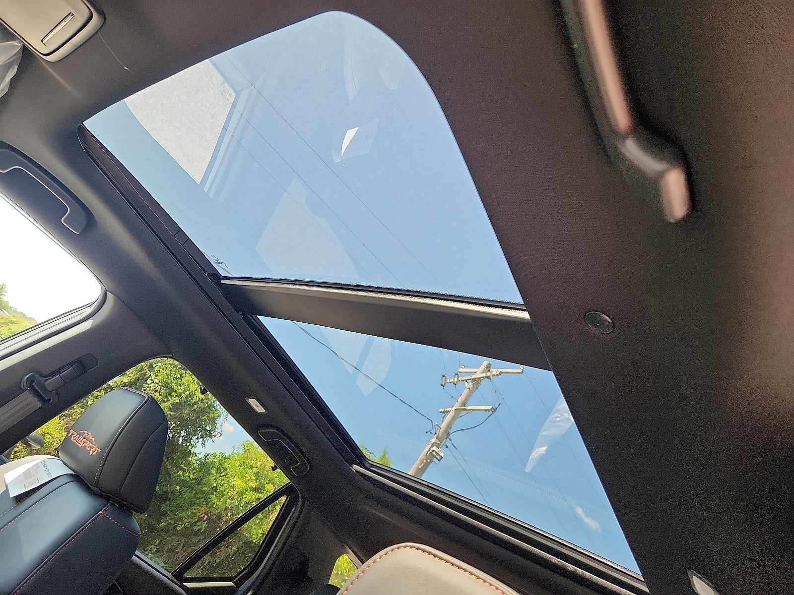 New 2025 Honda Pilot TrailSport image 10