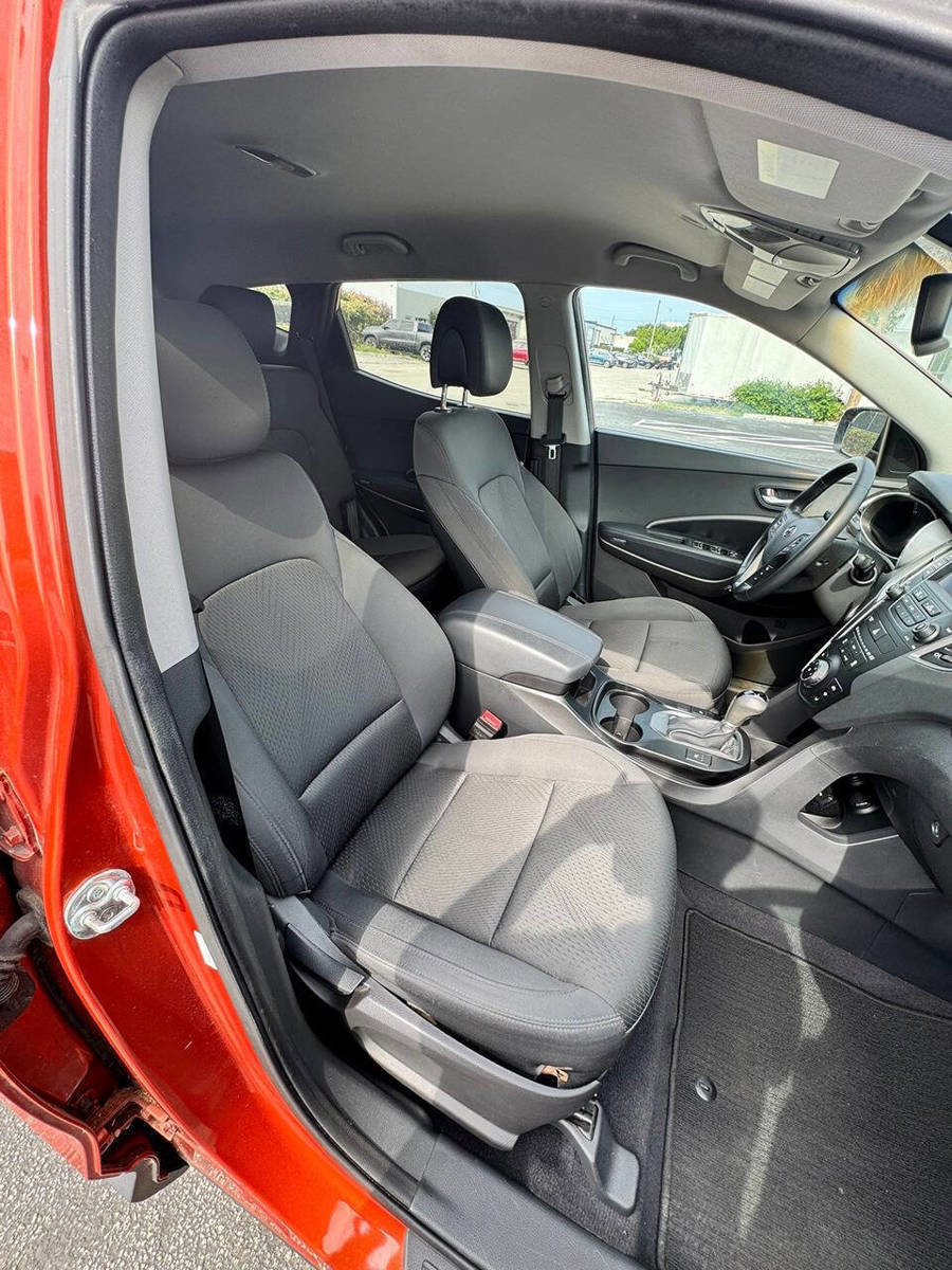 Used 2013 Hyundai Santa Fe Sport 2.0T FWD image 9