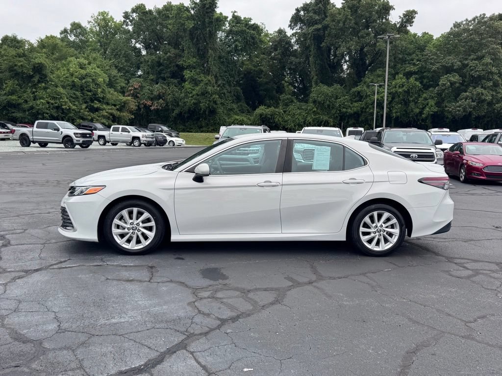 Used 2023 Toyota Camry LE FWD image 3